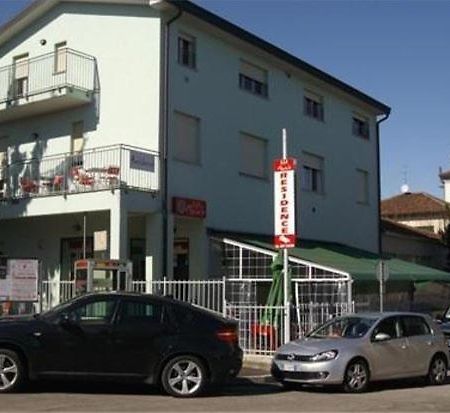 Residence Mariele Tavazzano Εξωτερικό φωτογραφία